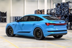 vrforged-d03r-gloss-black-audi-etron-blue-2