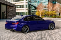 vrforged-d03r-hblk-20in-bmw-M340i-blue-2