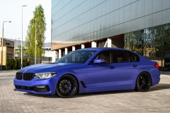 vrforged-d03r-gblk-20in-bmw-5series-blue-1