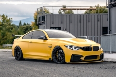 vrforged-d03r-black-bmw-m4-yellow-1