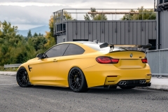 vrforged-d03r-black-bmw-m4-yellow-2