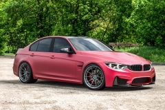 vrforged-d03r-gunmetal-bmw-m3-red-1