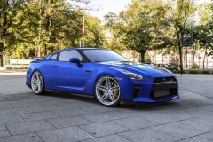 Nissan-GT-R-Blue_Front