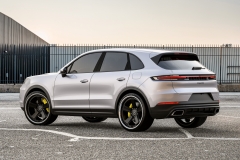 Porsche-Cayenne_Back