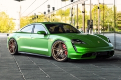 vrforged-d10-satin-bronze-porsche-taycan-green-1