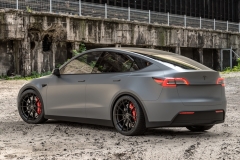 vrforged-d03r-gloss-black-21in-tesla-model-y-gray-2