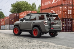 1_Toyota-4Runner_Back